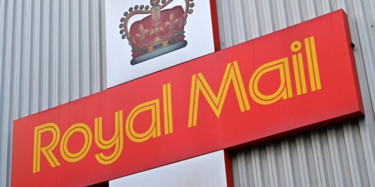 Royal Mail Plans Up to 2,500 Job Cuts