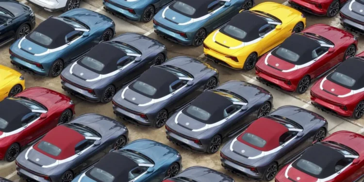 EU-China Talks Target Surge in Hybrid Car Imports