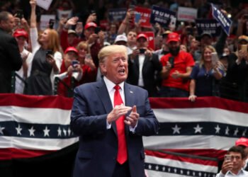 Trump Rally Faces Protests as Texas Race Tightens