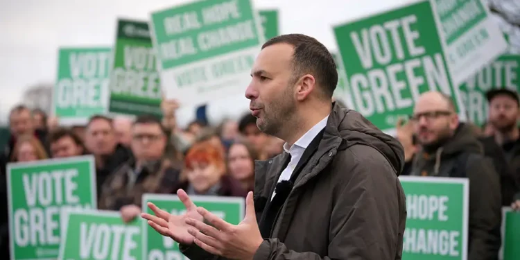 Green Party faces dispute over Zionism motion